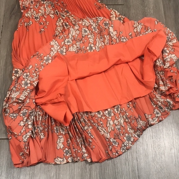 NANETTE NANETTE LEPORE Pleated Floral Springtime Dress size 8 - Picture 6 of 12